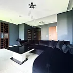 Luxury Z Duzym Tarasem - Park 아파트 포즈난