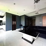 Luxury Z Duzym Tarasem - Park Apartment