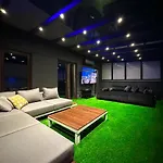 Luxury Z Duzym Tarasem - Park 아파트