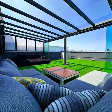 Luxury Z Duzym Tarasem - Park Apartmán Poznaň