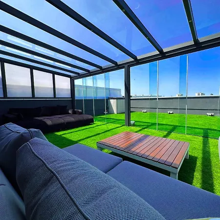 Luxury Z Duzym Tarasem - Park Apartment